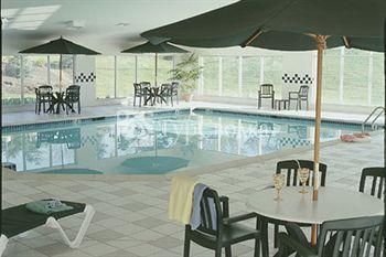 Country Inn & Suites Lancaster 3*