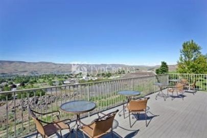 Holiday Inn Express Lewiston 2*