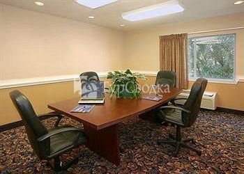 Suburban Extended Stay DFW Airport North 2*