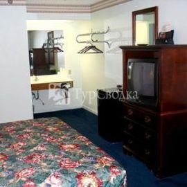 Lexington Inn 2*