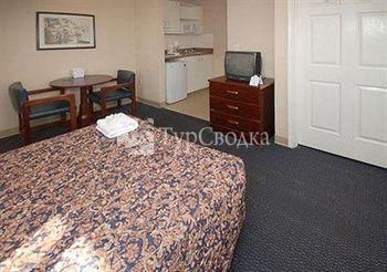 Suburban Extended Stay West Six Flags 2*