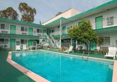 Econo Lodge Hollywood 2*