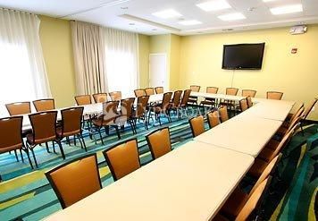 Springhill Suites Madera 3*