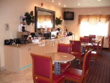 BEST WESTERN Manhattan Inn 2*