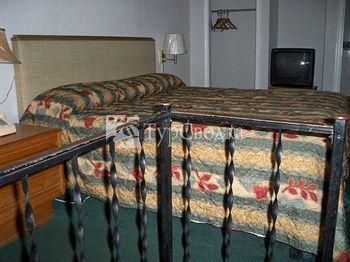 Penns Woods Inn Manheim 1*