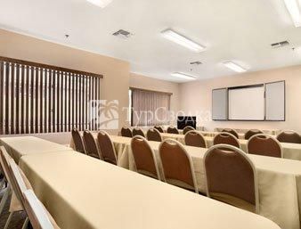 Ramada McComb 3*