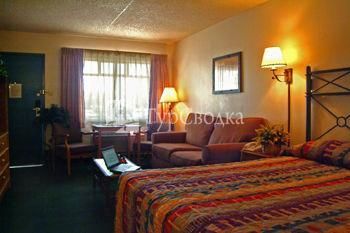 Howard Johnson Inn Mesa 3*