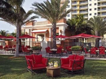 Acqualina Resort & Spa 5*