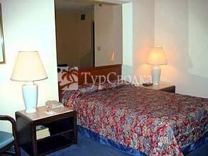 River Park Hotel & Suites Downtown/Convention Center 2*