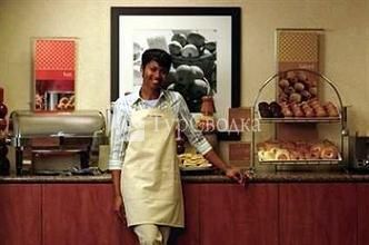 Hampton Inn Milan 2*