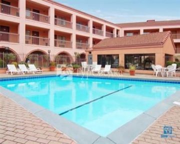 La Quinta Inn & Suites San Francisco Airport West 3*