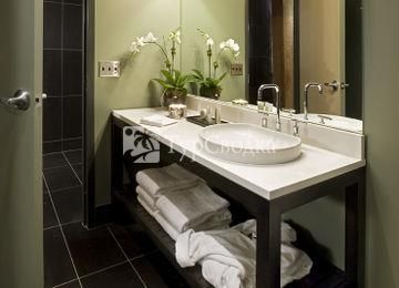 Iron Horse Hotel 4*