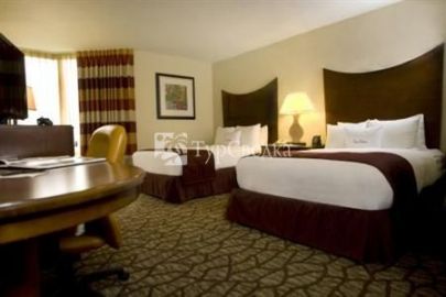Doubletree Murfreesboro 3*