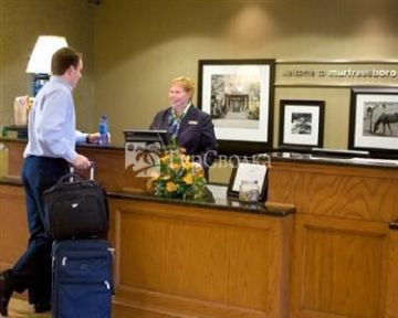 Hampton Inn & Suites Murfreesboro 3*