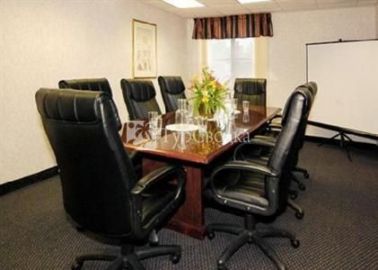 Quality Inn Murfreesboro 2*