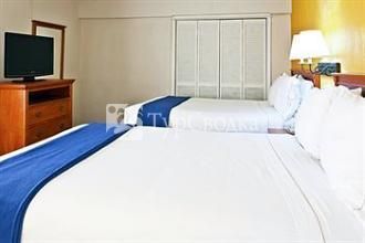 Holiday Inn Express Hotel & Suites Nashville - I-40 & 1-24 (Spence Lane) 2*