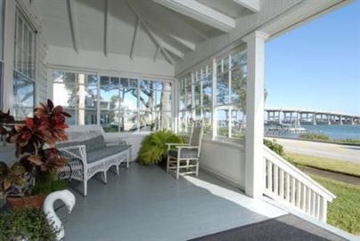 Night Swan Intracoastal Bed and Breakfast 3*