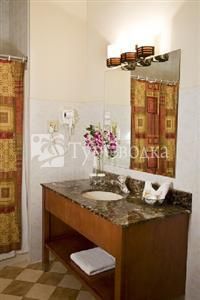 Broadway Plaza Hotel 3*