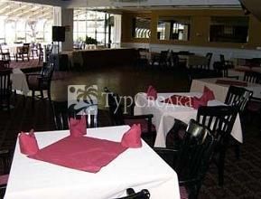 Hudson Valley Hotel and Conference Center 2*