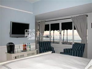 Newport Beachwalk Hotel 3*