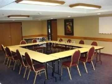 AmericInn Lodge & Suites Newton 3*