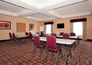 Comfort Inn & Suites Newton 2*
