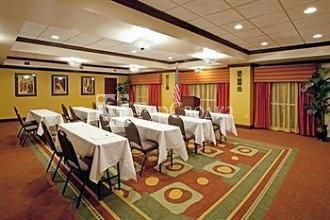 Holiday Inn Express Hotel & Suites Ashley Phosphate North Charleston 2*
