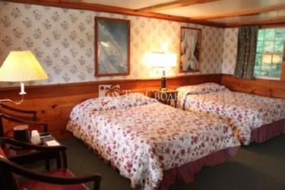 White Trellis Motel 2*