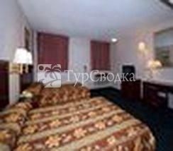 Econo Lodge Airport West 2*