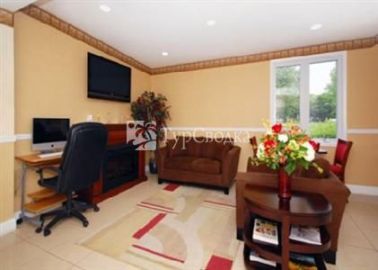 Econo Lodge Inn & Suites Old Saybrook 3*