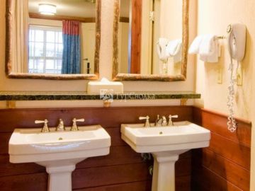 Disney`s Port Orleans Resort 3*