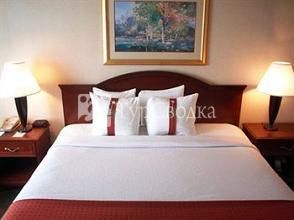 Holiday Inn Hotel & Suites Overland Park West 3*