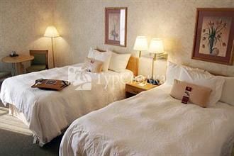 Hampton Inn Corning 3*