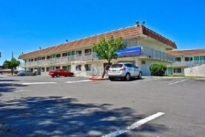 Motel 6 Pittsburg 1*