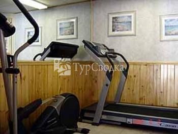 Econo Lodge Inn & Suites Plattsburgh 2*