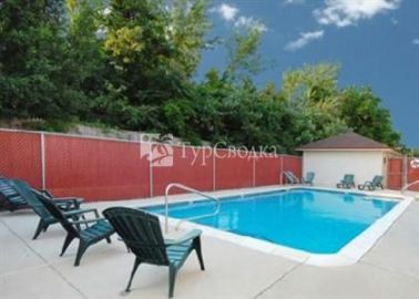 Quality Inn Pleasantville 2*