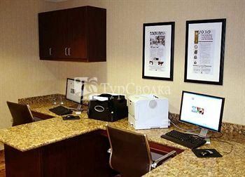 Hampton Inn & Suites Poughkeepsie 2*