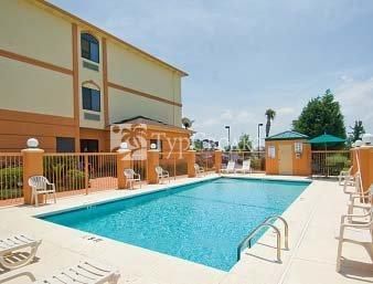 Days Inn & Suites Prattville 2*