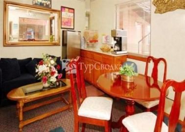 Econo Lodge Purcell 1*