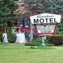 Alpenhaus Motel 2*