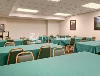 Days Inn Jackson Rapid City 2*