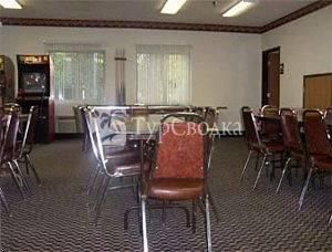 Knights Inn Redgranite 2*