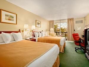 Days Inn Airport Reno 2*