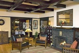 Amber House Bed and Breakfast Inn 4*
