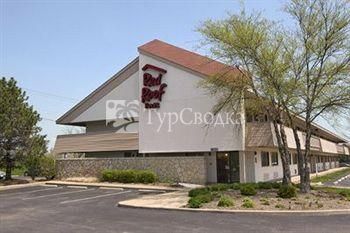 Red Roof Inn St. Louis St. Charles 2*