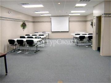 Candlewood Suites Salina 2*