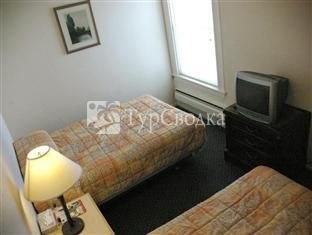 Pontiac Hotel 1*