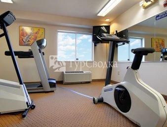 Microtel Inn & Suites Richmond Airport 2*