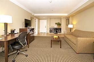 BEST WESTERN PLUS Wine Country Inn & Suites 3*