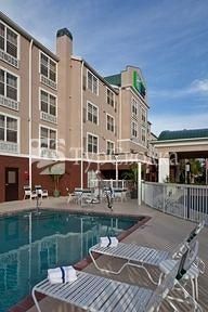 Holiday Inn Express Sarasota East - I-75 2*